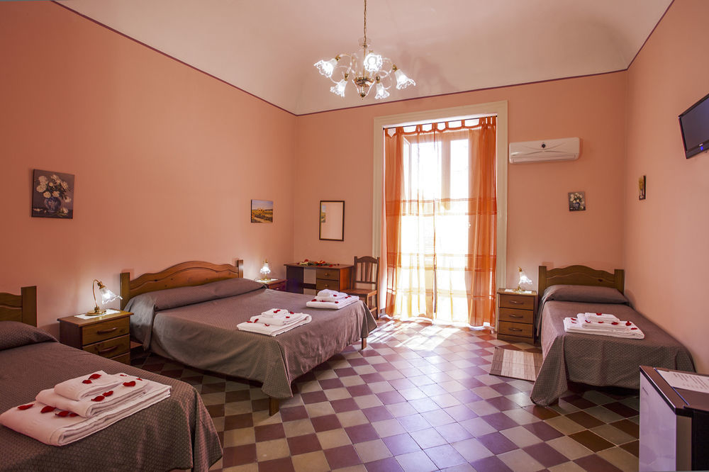 Siciliaetnamare Bed & Breakfast Riposto Eksteriør bilde