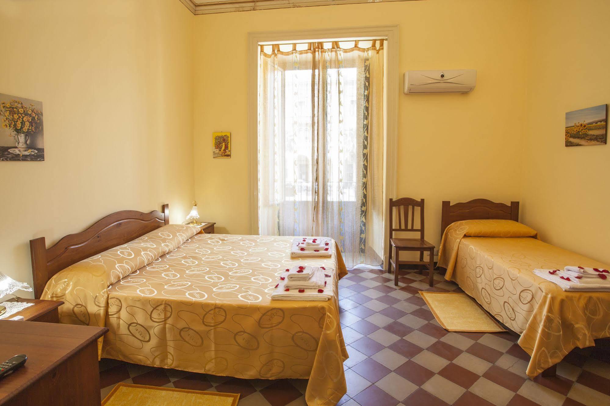 Siciliaetnamare Bed & Breakfast Riposto Eksteriør bilde