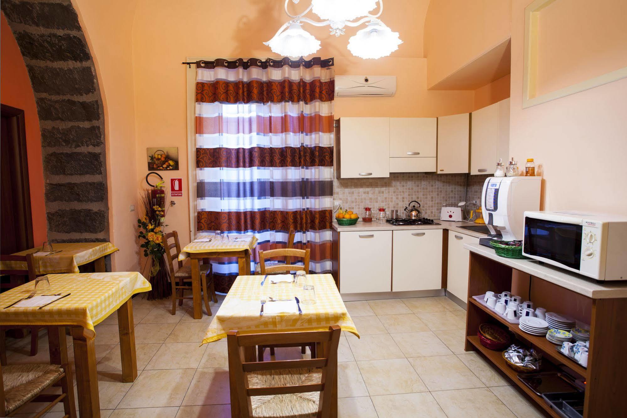 Siciliaetnamare Bed & Breakfast Riposto Eksteriør bilde